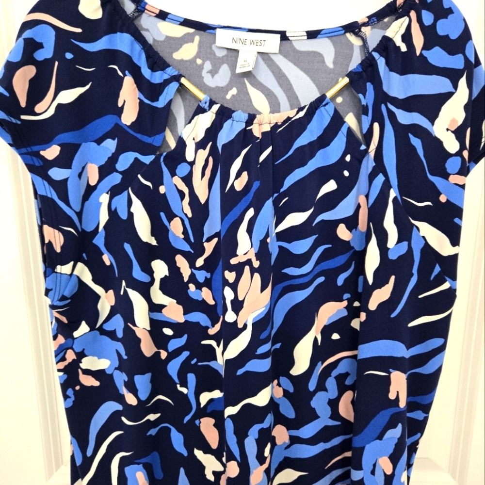 Nine West Women's Navy and Peach Abstract Blouse